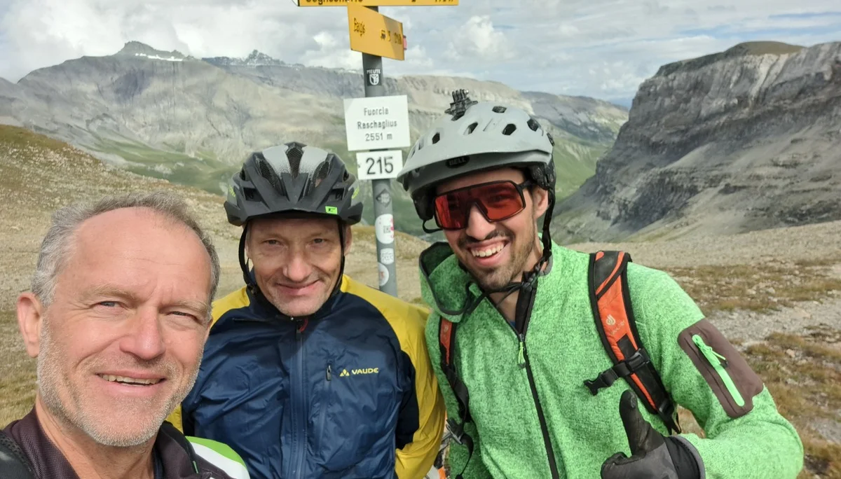 Gruppenfoto vom Fuorcla Raschaglius 2551m | © DAV Sektion Altdorf - Jan Kürschner