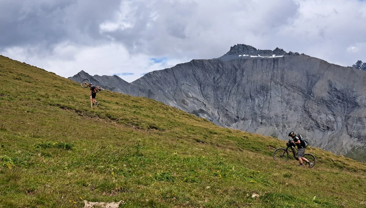 Tragen oder Schieben? | © DAV Sektion Altdorf - Jan Kürschner