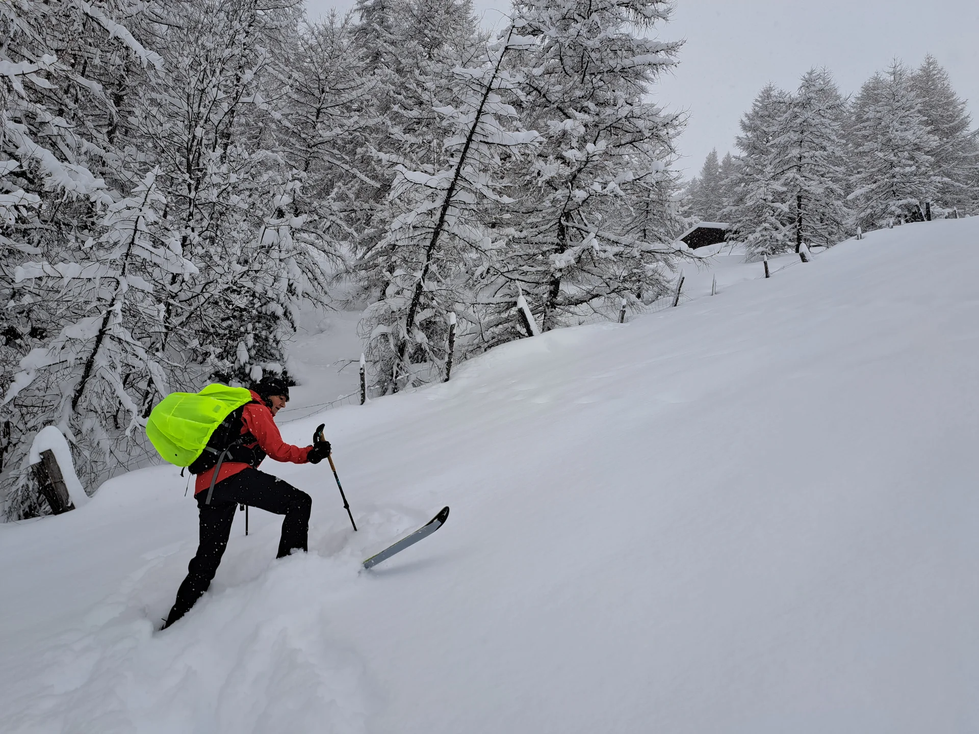 Spuranlage im Tiefschnee | © DAV Sektion Altdorf - Jan Kürschner