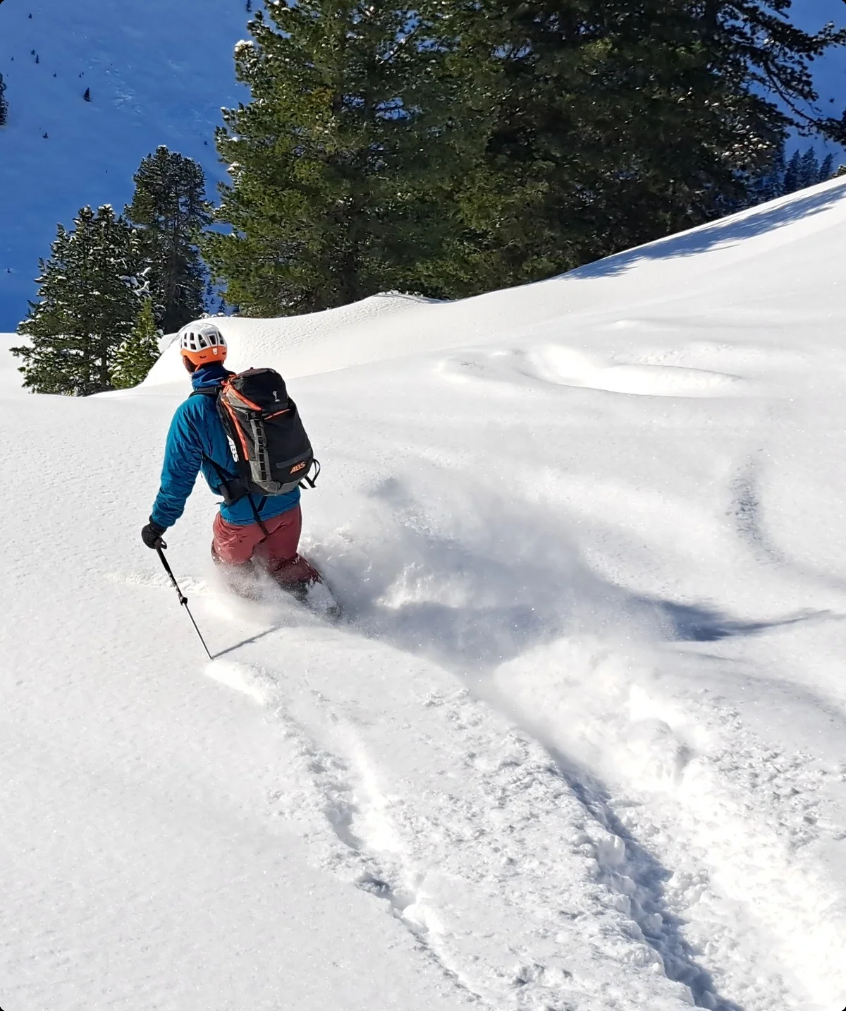 Powderabfahrt | © DAV Sektion Altdorf - Jan Kürschner