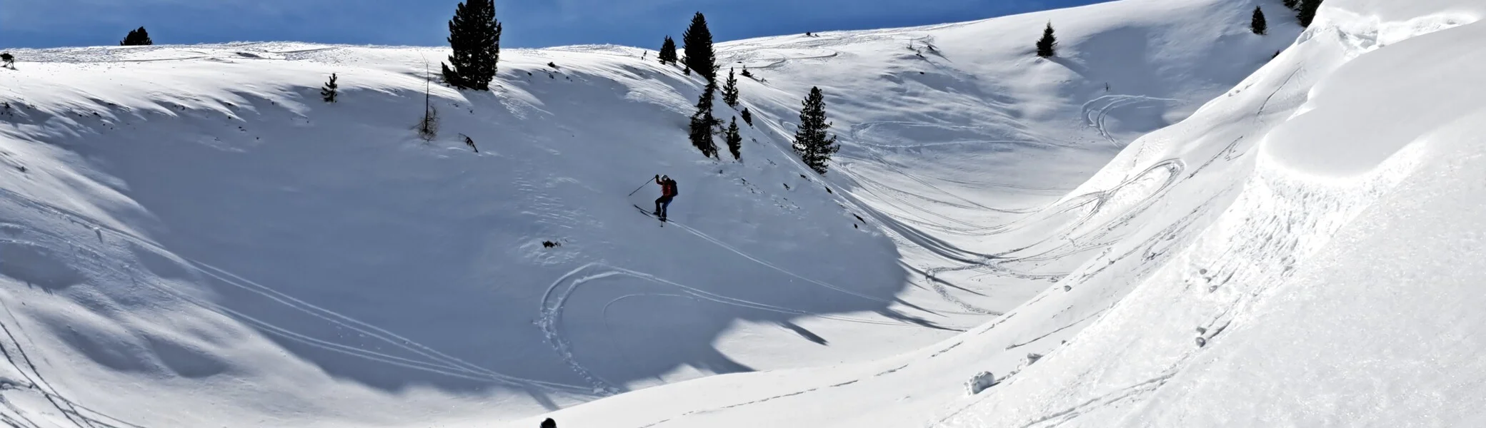 Abfahrtsspaß in unberührten Rinnen | © DAV Sektion Altdorf - Jan Kürschner