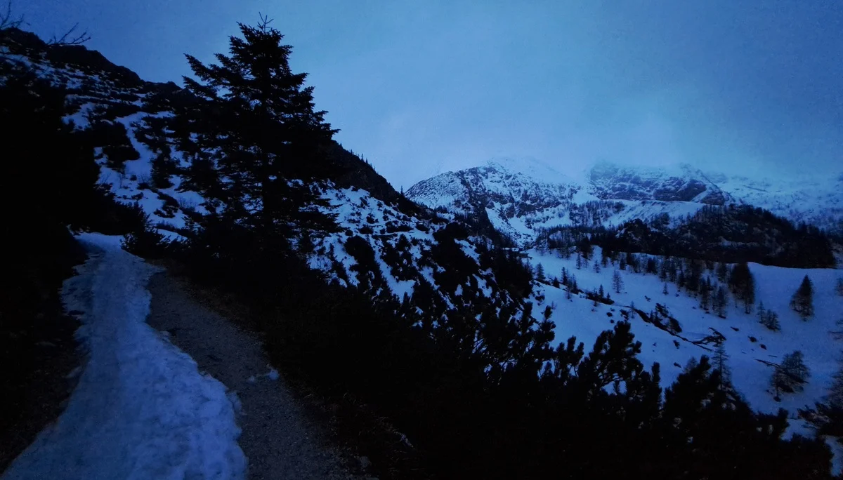 auf Schneeresten zum Stahlhaus | © DAV Sektion Altdorf - Jan Kürschner