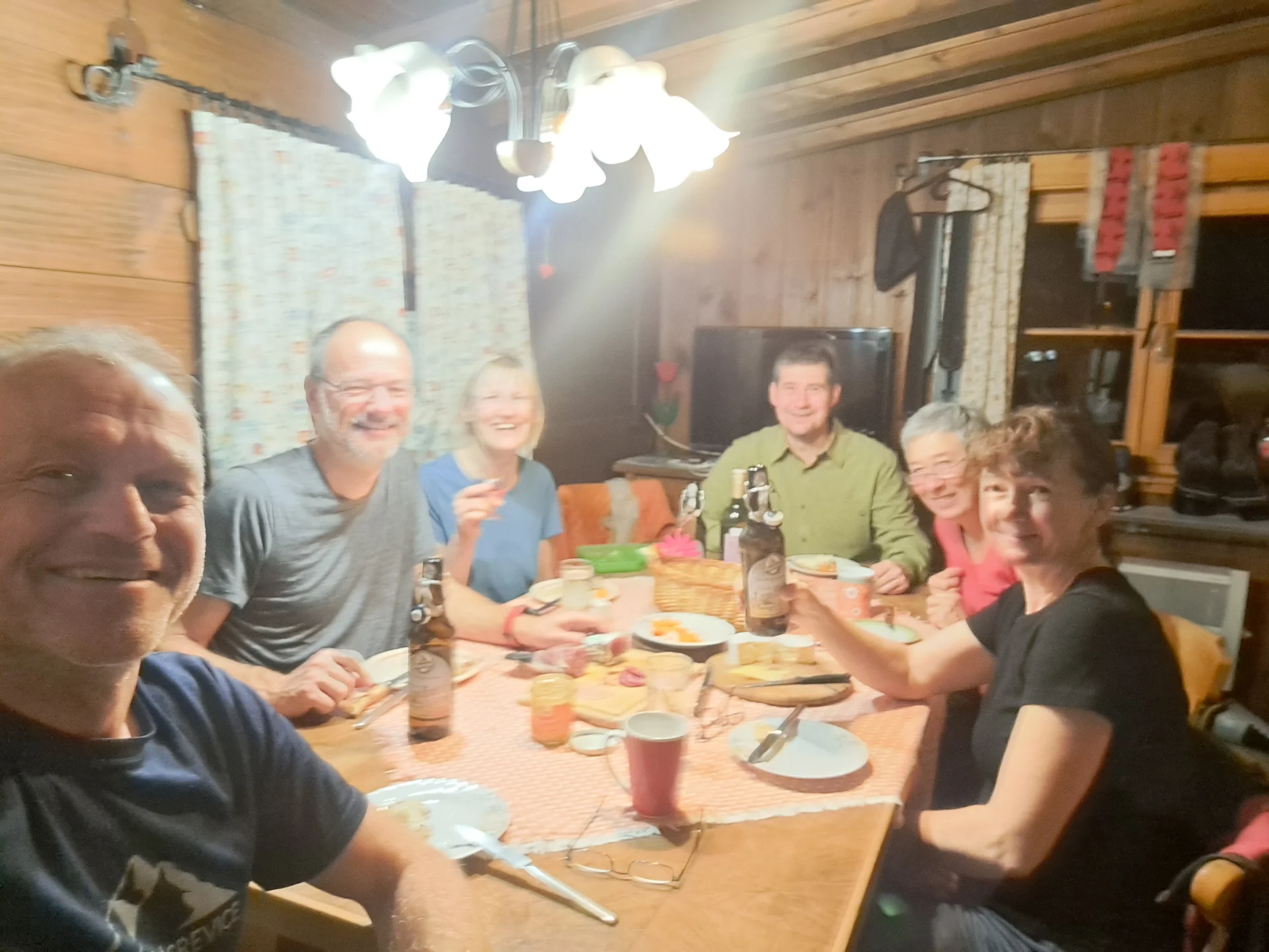 Gruppenfoto Blockhütte Bernstein in Haggen | © DAV Sektion Altdorf - Jan Kürschner