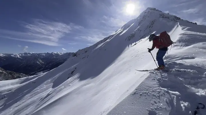 Abfahrtsstart am Lahnerkopf | © DAV Sektion Altdorf - Jan Kürschner