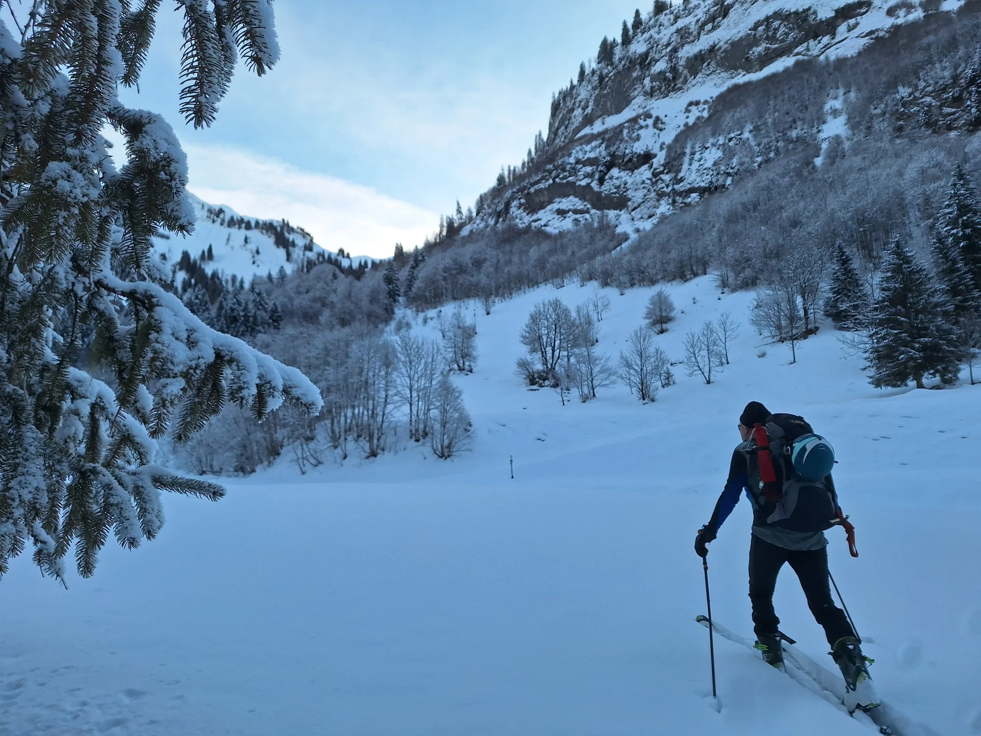 Aufstiegsbeginn Erzbergtal unverspurt | © DAV Sektion Altdorf - Jan Kürschner