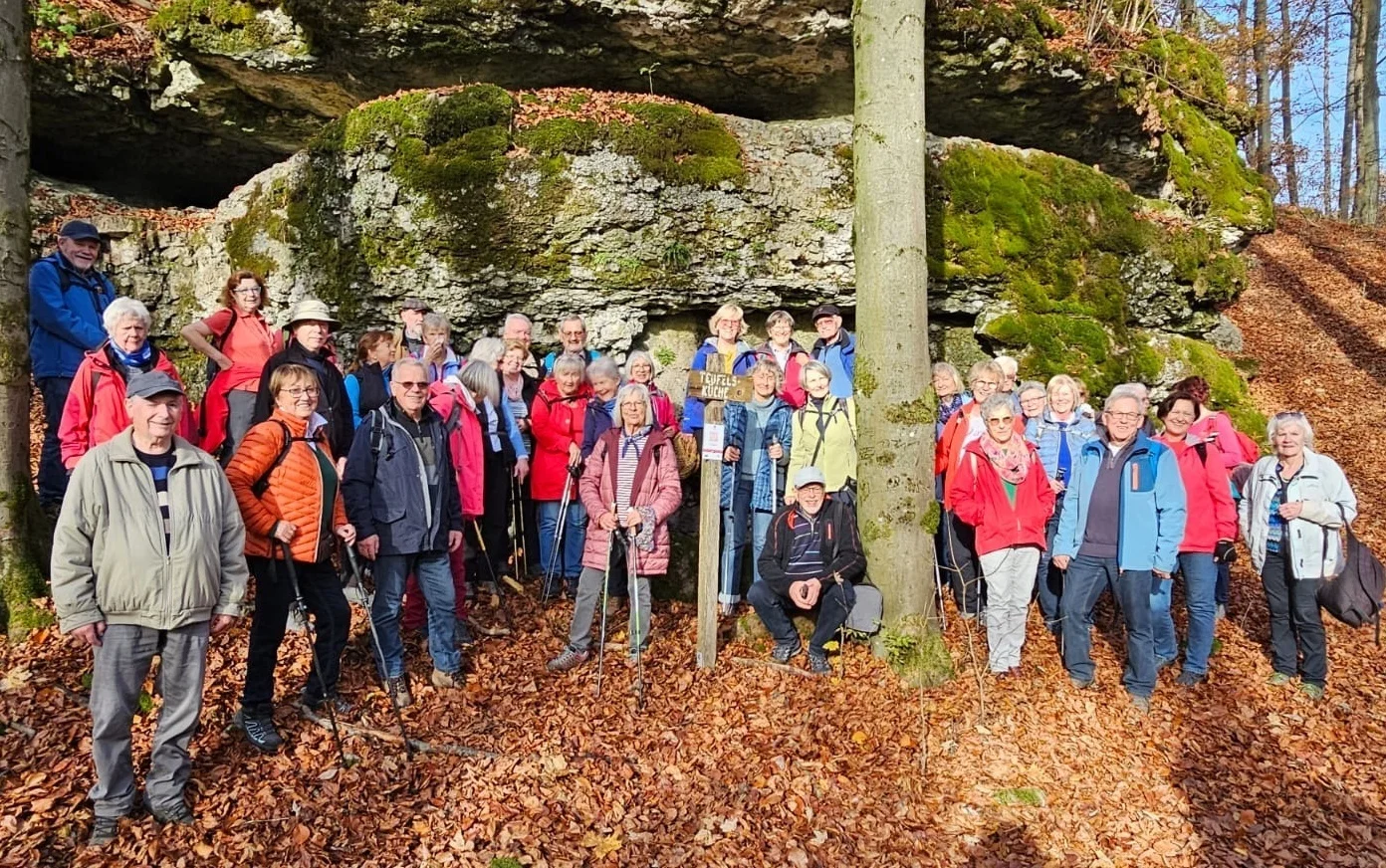 Seniorengruppe rund um Gräfenberg  | © DAV Sektion Altdorf - Helmuth Gatti