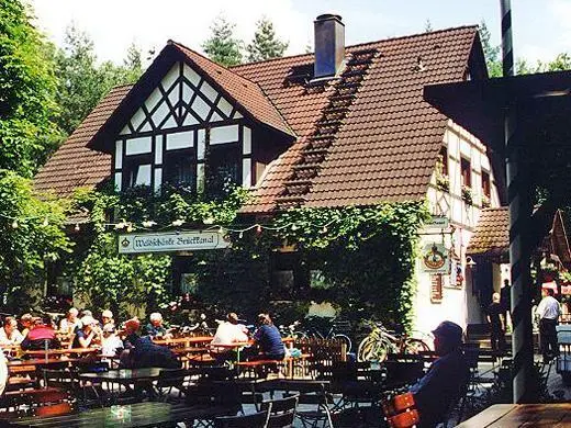 Waldschänke Zum Brückkanal | © DAV Sektion Altdorf - Helmuth Gatti