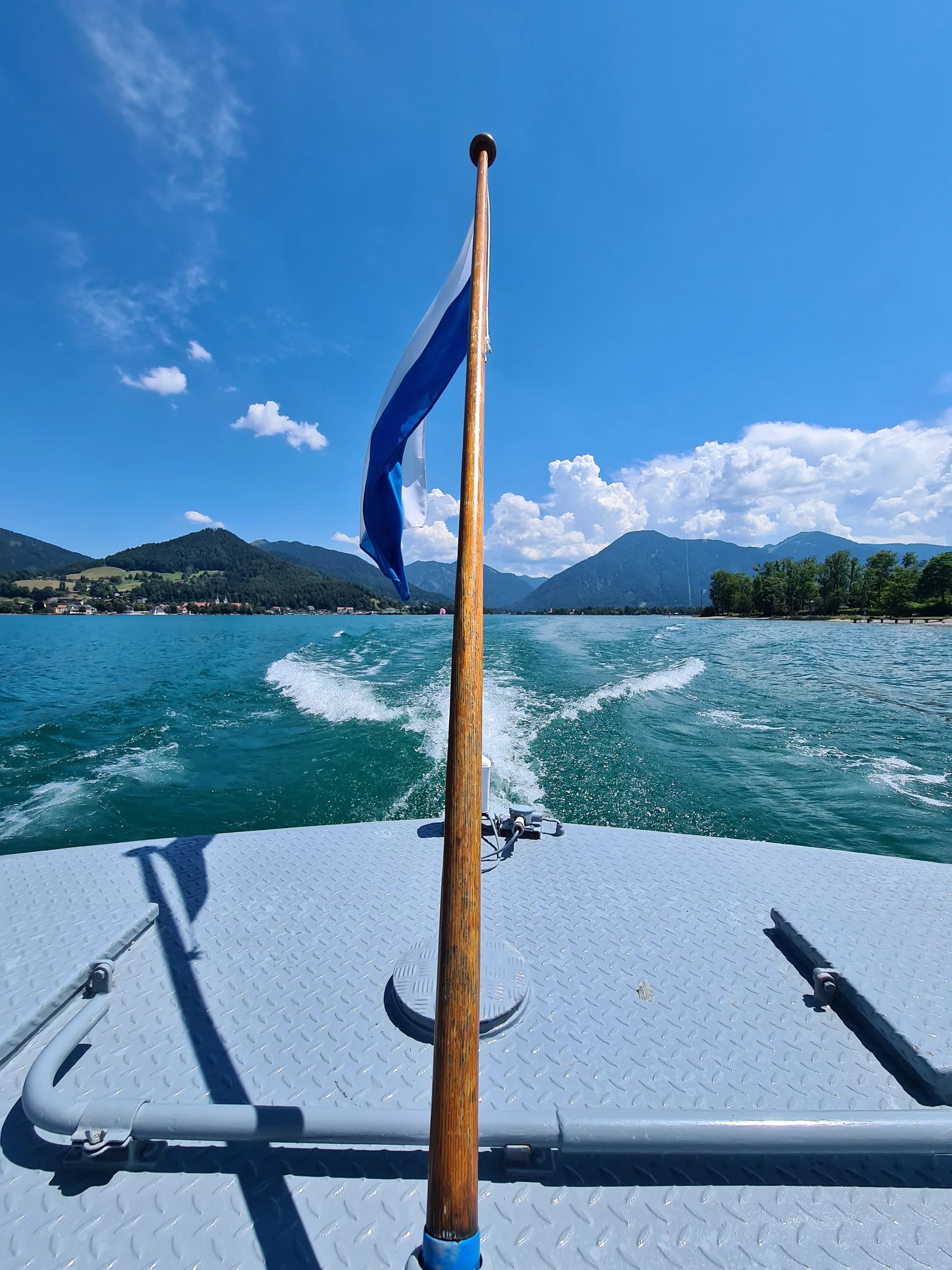 Bergsommeranfang - Mit dem Schiff über den Tegernsee | © DAV Sektion Altdorf - Clara