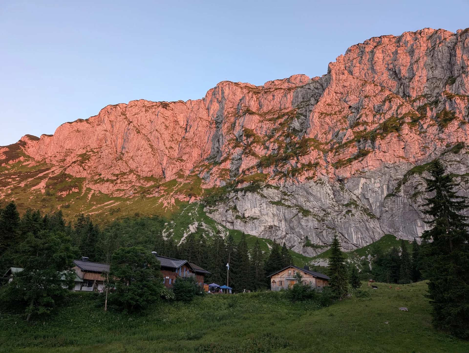 Bergsommeranfang - Tutzinger Htt. & Benediktenwand | © DAV Sektion Altdorf - Hubert