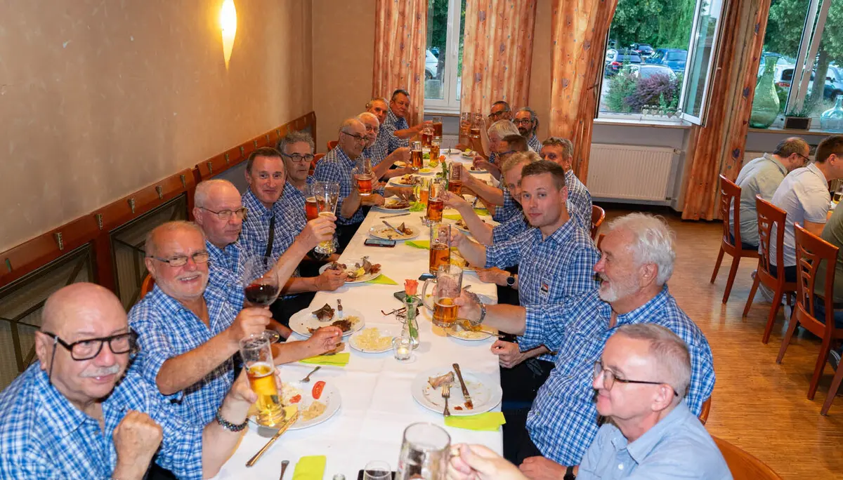 Gemütliches Beisammensein mit Chor | © DAV Sektion Altdorf