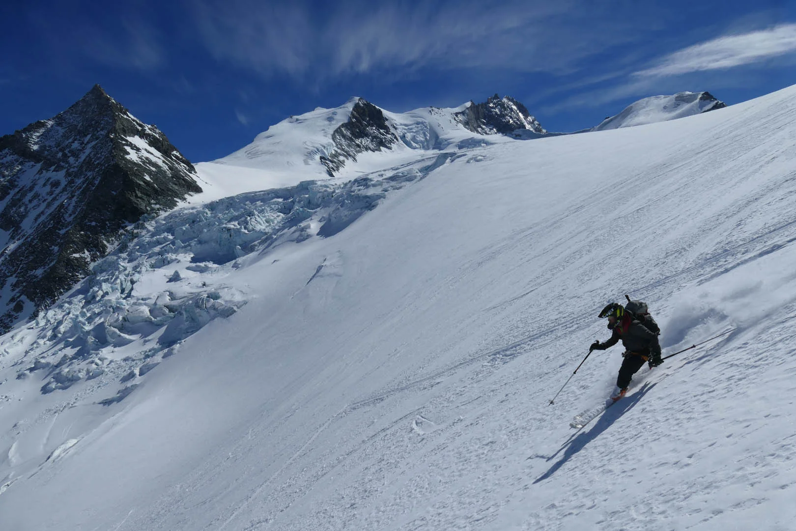 2000 Hm Abfahrt folgte der Aufstiegsspur bis zur Cabane de Tracuit  | © DAV Sektion Altdorf - Bergsteigergruppe - Wolfgang Wening