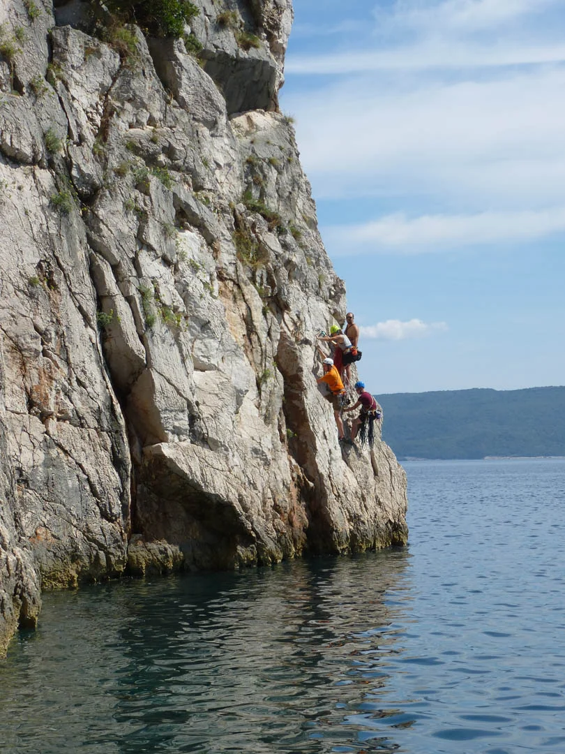 Klettern über dem Meer - Kroatien | © DAV Sektion Altdorf - Manuel Vogel