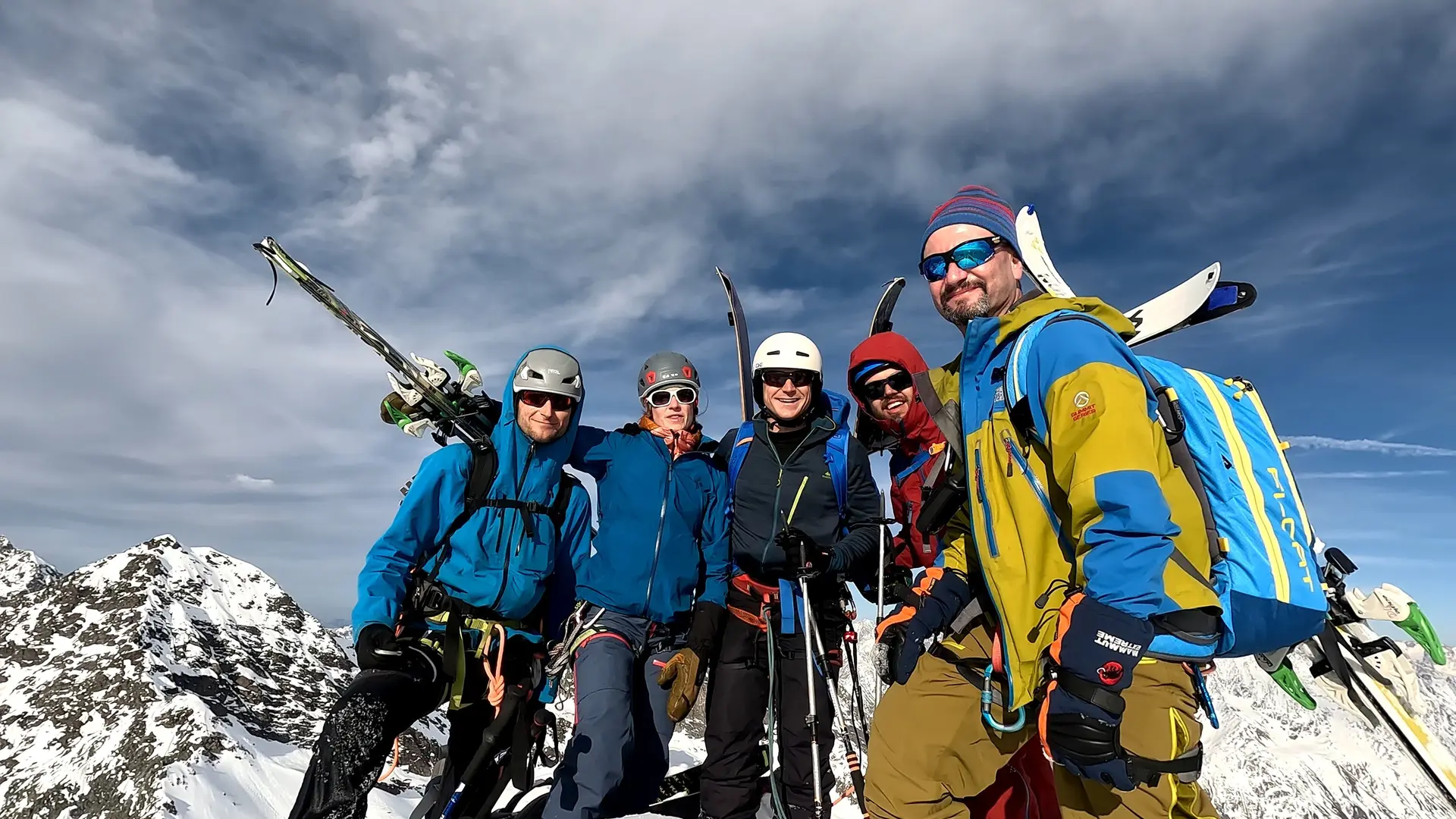 Skihochtour auf dem Gipfel | © DAV Sektion Altdorf - Christian Link