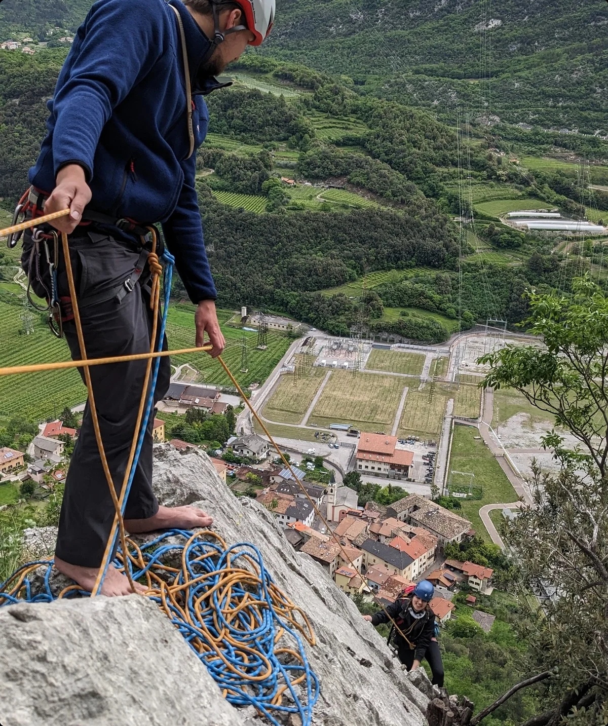 Nachholen nach der letzten Seillänge | © Plattige Angelegenheit - Oliver Holstein