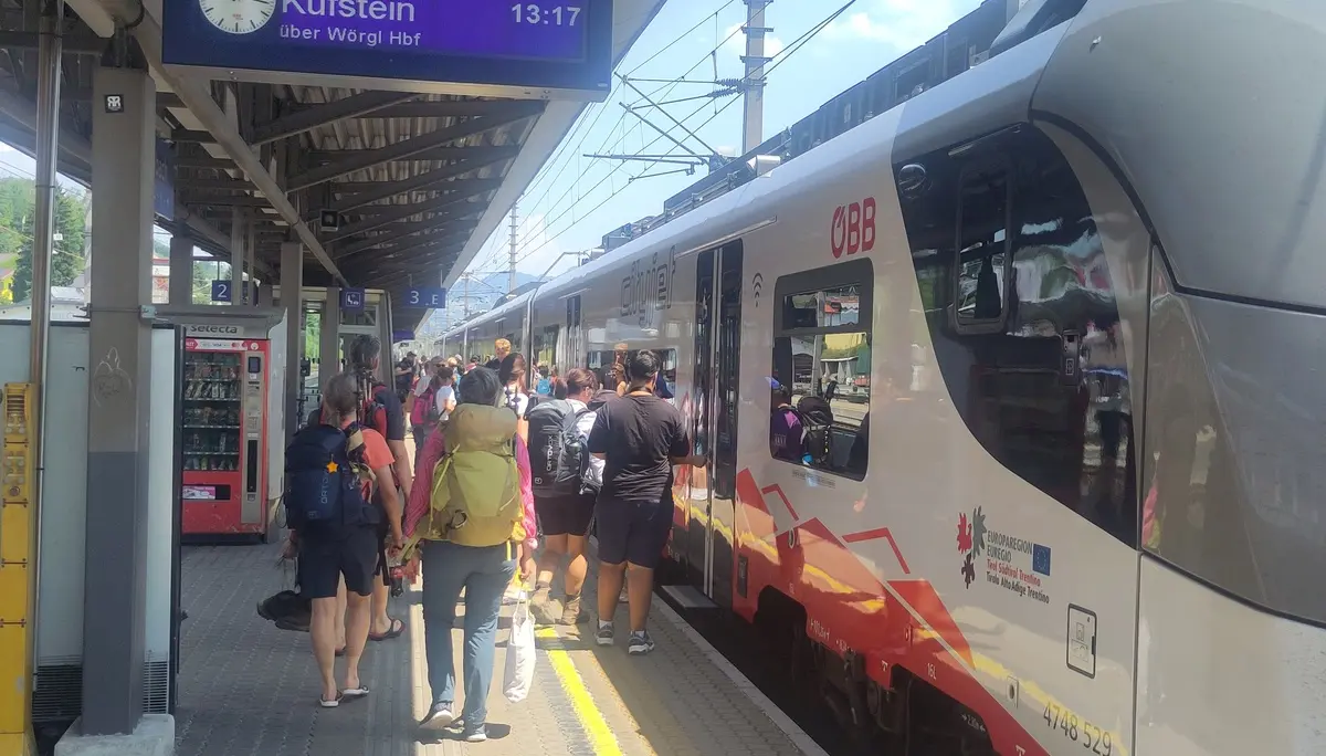 Zug im Bahnhof | © DAV Sektion Altdorf - Gunther Reichenbach