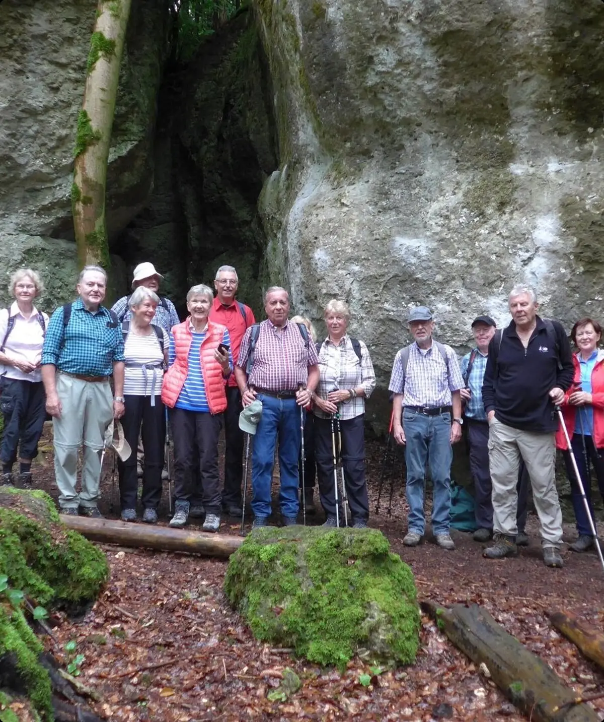 Wanderung auf einem karstkundlichen Weg | © DAV Sektion Altdorf - Seniorengruppe
